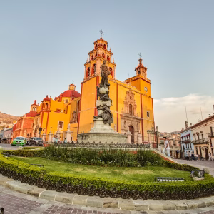 COLONIAL A PUERTO VALLARTA-RUTA DEL TEQUILA 10 DÍAS / 9 NOCHES